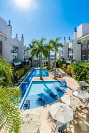 Boulevard Bombinhas - Lindíssimo Apartamento em Condo com Piscina e Jacuzzi
